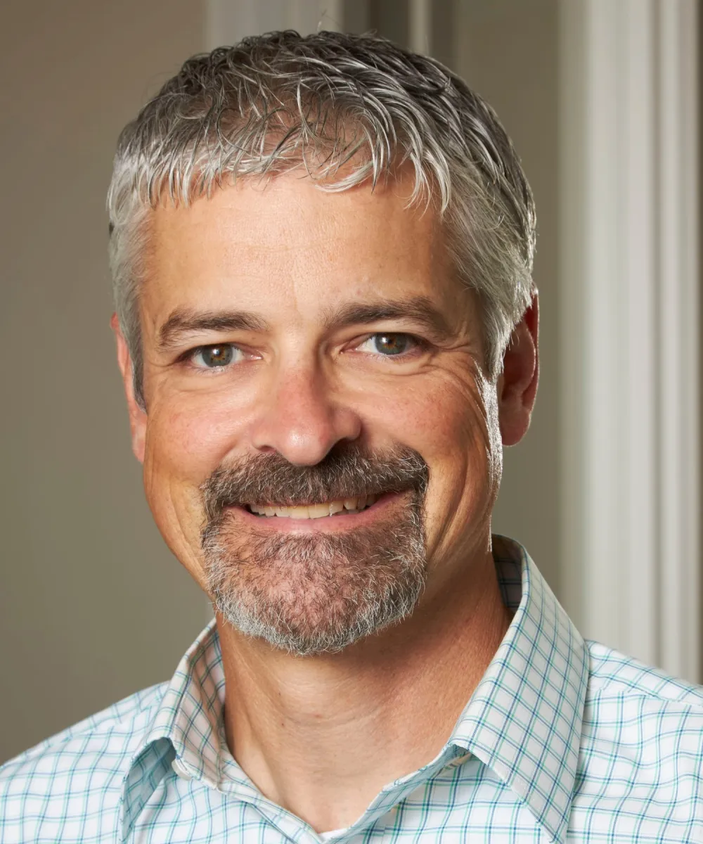 Kevin Groves